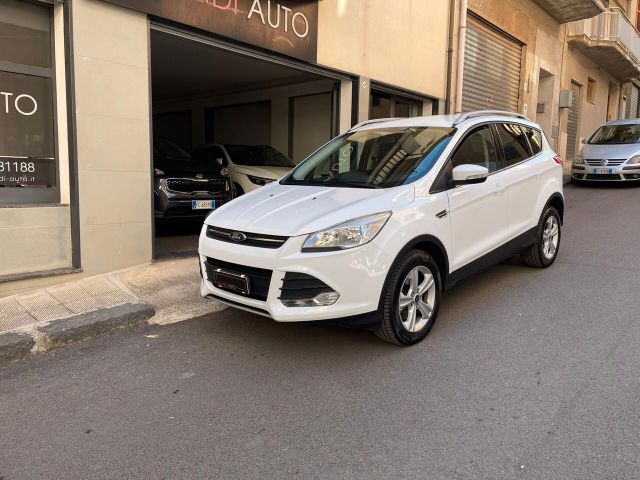 Ford Kuga 2.0 TDCI 120 CV S&S 2WD Titanium