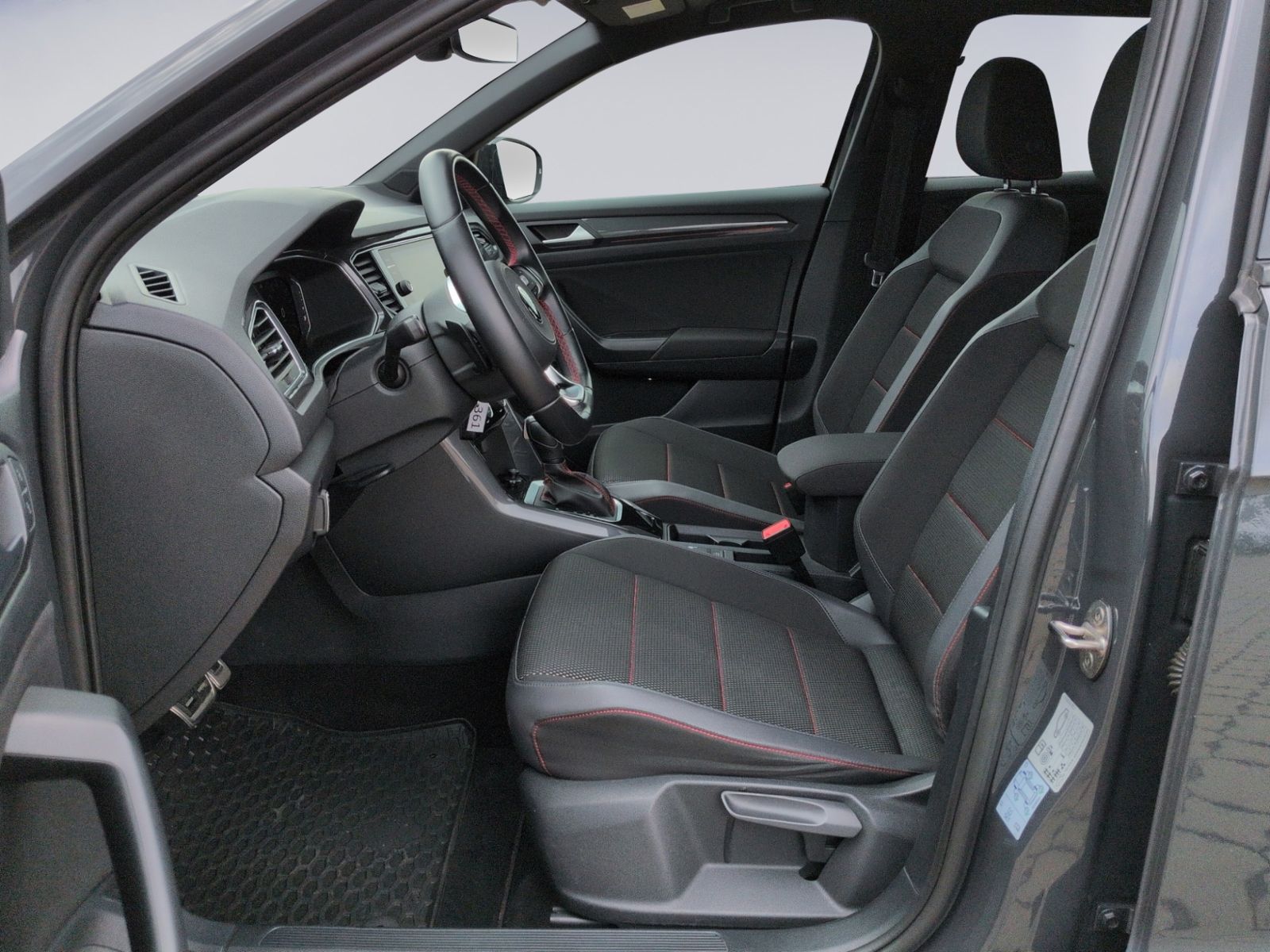 T-Roc 1.5 TSI DSG Sport R-Line LED+NAV+SHZ+