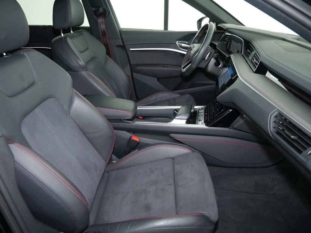 Audi Q8 e-tron 50 S line quattro LED ACC AHK 360 Kame foto 4