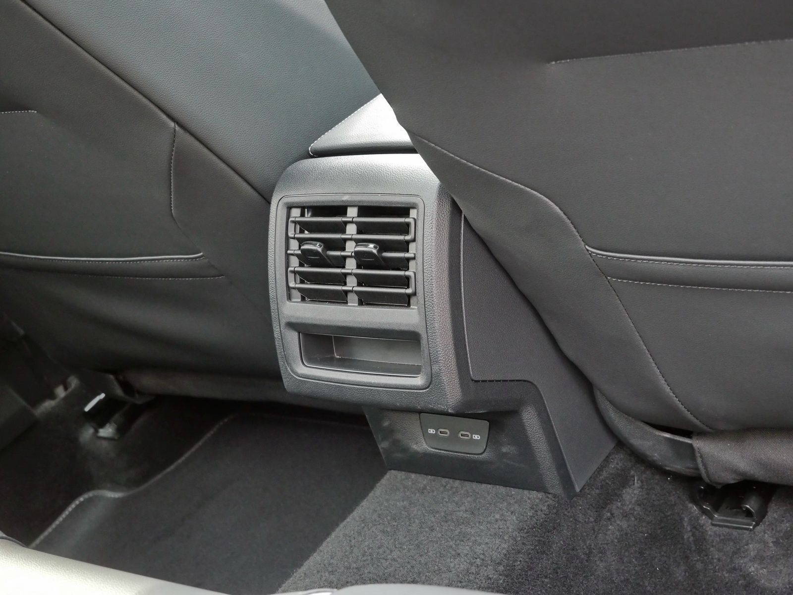Volkswagen Golf - Bild 17