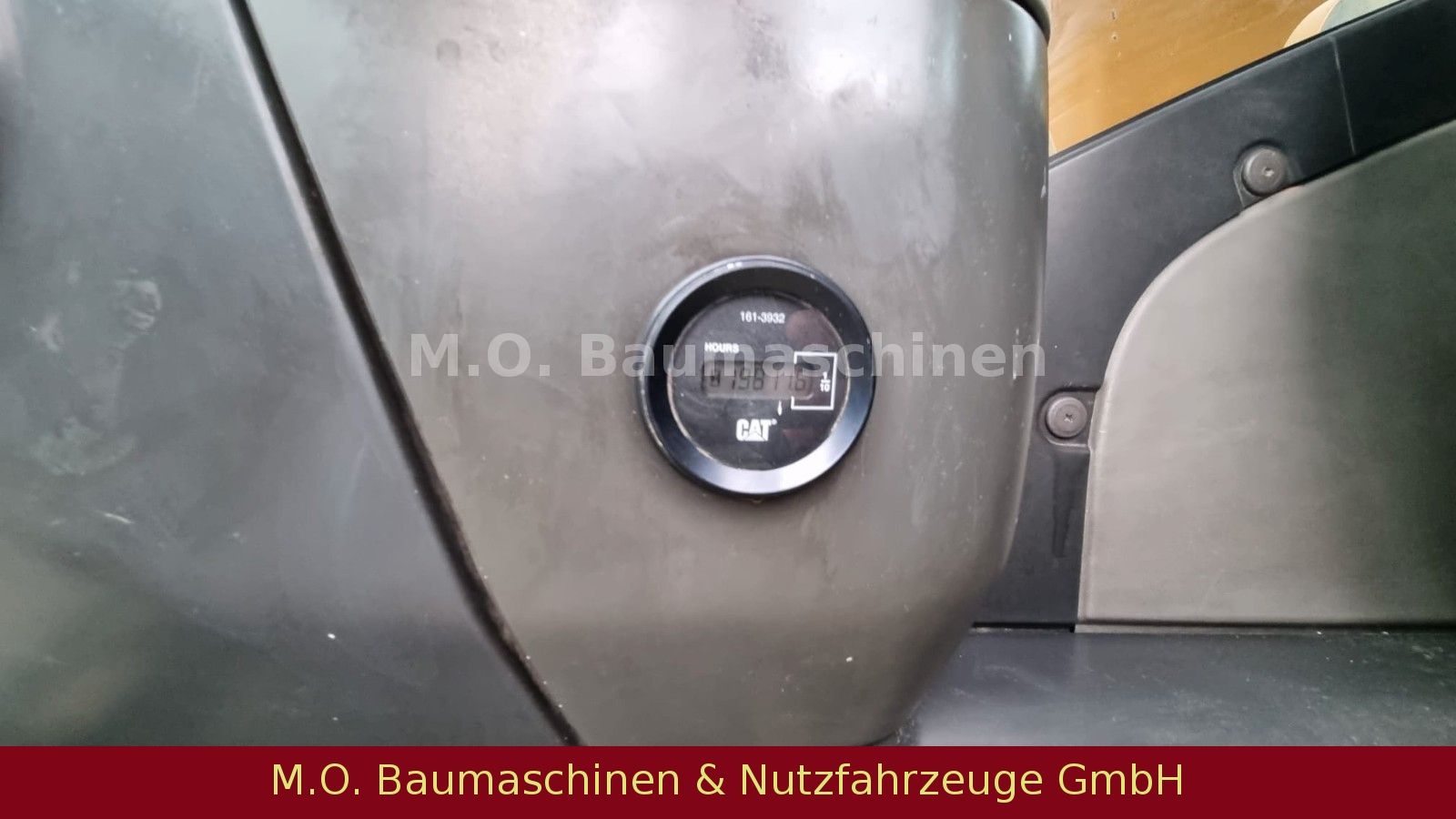 Fahrzeugabbildung CAT 320 D L / AC / SW/Hammerline/