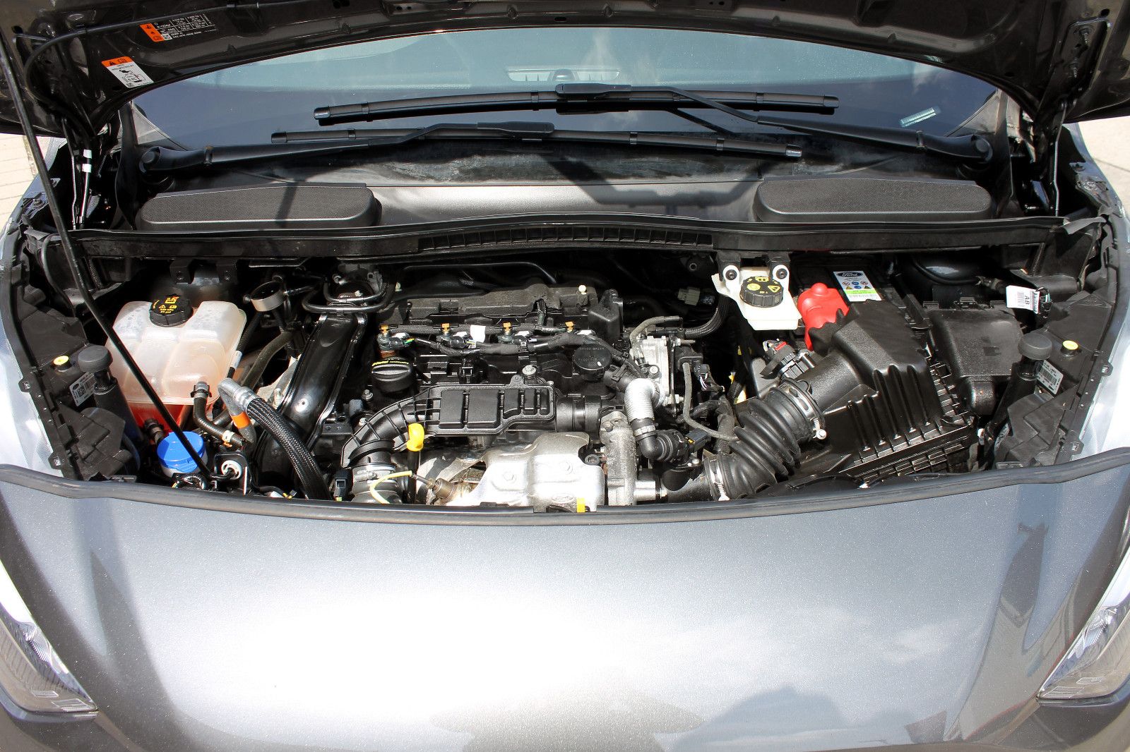 Fahrzeugabbildung Ford Transit Connect 230 L2 Trend KAM KLIMA CarPlay