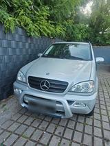 Mercedes-Benz ML 270 CDI - gebrauchte Mercedes-Benz ML 270 aus dem Jahr 2003