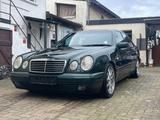 Mercedes-Benz E 280-W210-Limo-AVANTGARDE-AHK-V6-TÜV Neu - Mercedes-Benz E 280 mit Panoramadach