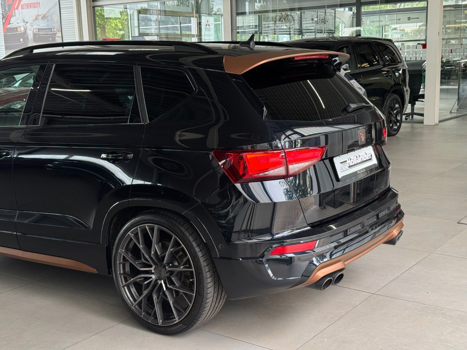 Fahrzeugabbildung CUPRA Ateca 2.0 TSI 4Drive  "CarGarantie bis 07/2029"