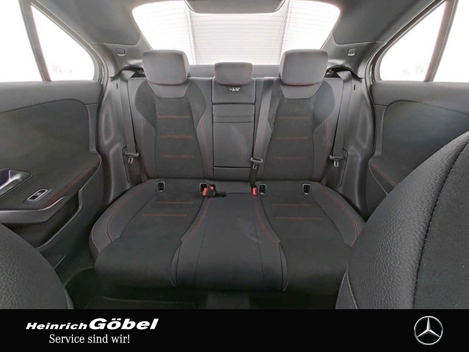 Fahrzeugabbildung Mercedes-Benz A 200 Lim. AMG+LED+KAMERA+AMBIENTE+WINTER.P+NAVI