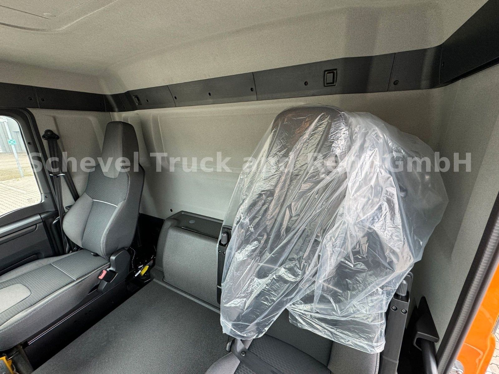 Fahrzeugabbildung MAN TGS 18.480 BL SA 4x4 mit Hydraulikvorbereitung