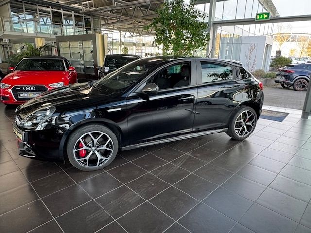 Fahrzeugabbildung Alfa Romeo Giulietta Sprint NAVI 18" ALU - TOP