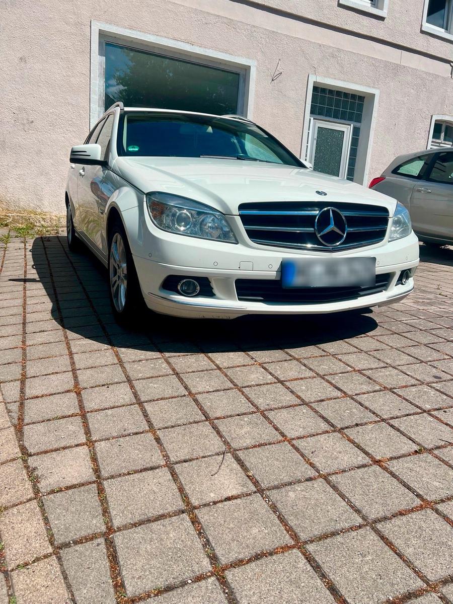 Mercedes-Benz C220 2011 — photo 7