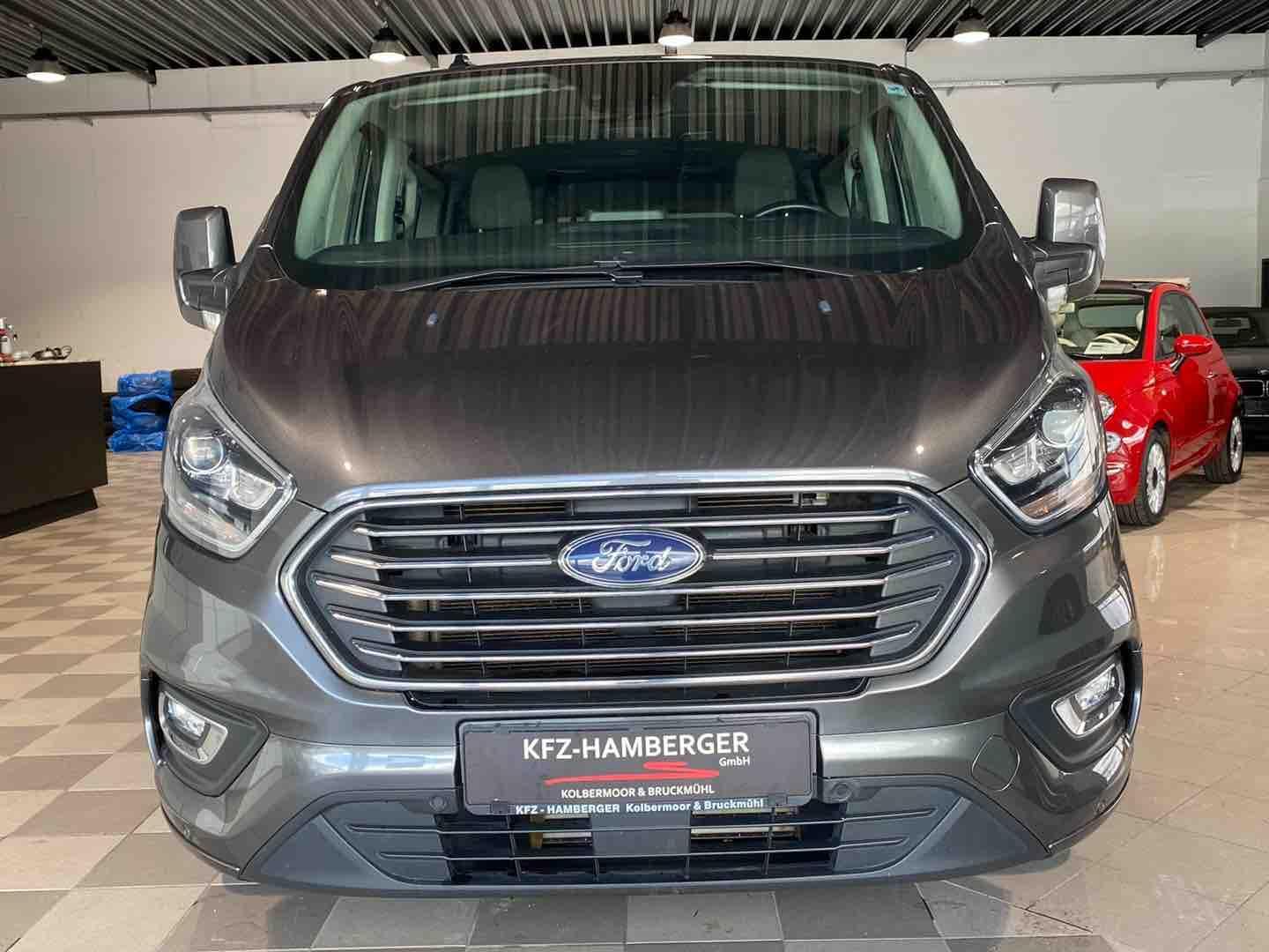 Ford TOURNEO CUSTOM 320 L2 TREND 2.0 ROLLSTUHLUMBAU