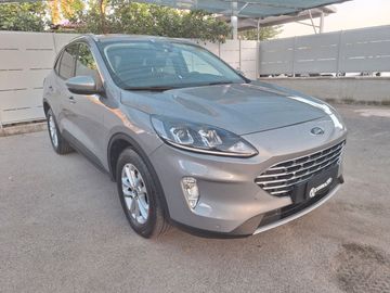 Ford Kuga - 1