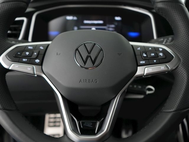 T-Roc R-LINE TDI DSG+AHK+MATRIX LED+NAVI+RÜCKFAH