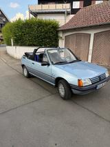 Peugeot 205 Cabrio, 1.Hand, TÜV neu, Garagenwagen, gepfl