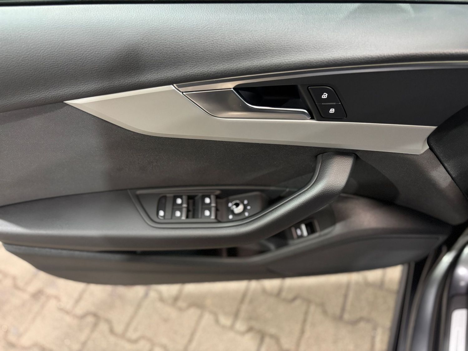 Fahrzeugabbildung Audi A4 35 TDI S line #LED#Digital#Tempomat#AHK#Ambie