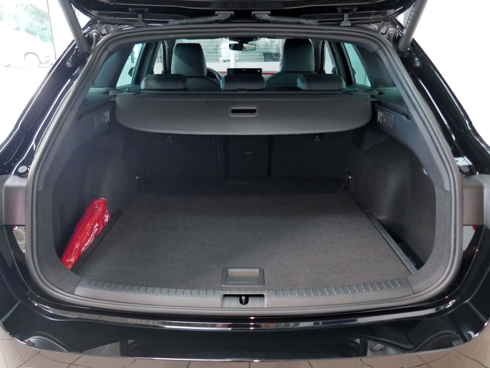 Fahrzeugabbildung CUPRA Leon SP 1.5 eTSI | LED RFK ACC Navi