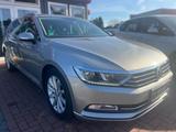 Volkswagen Passat 2.0 TDI Variant Highline - Volkswagen Passat Variant in Bochum