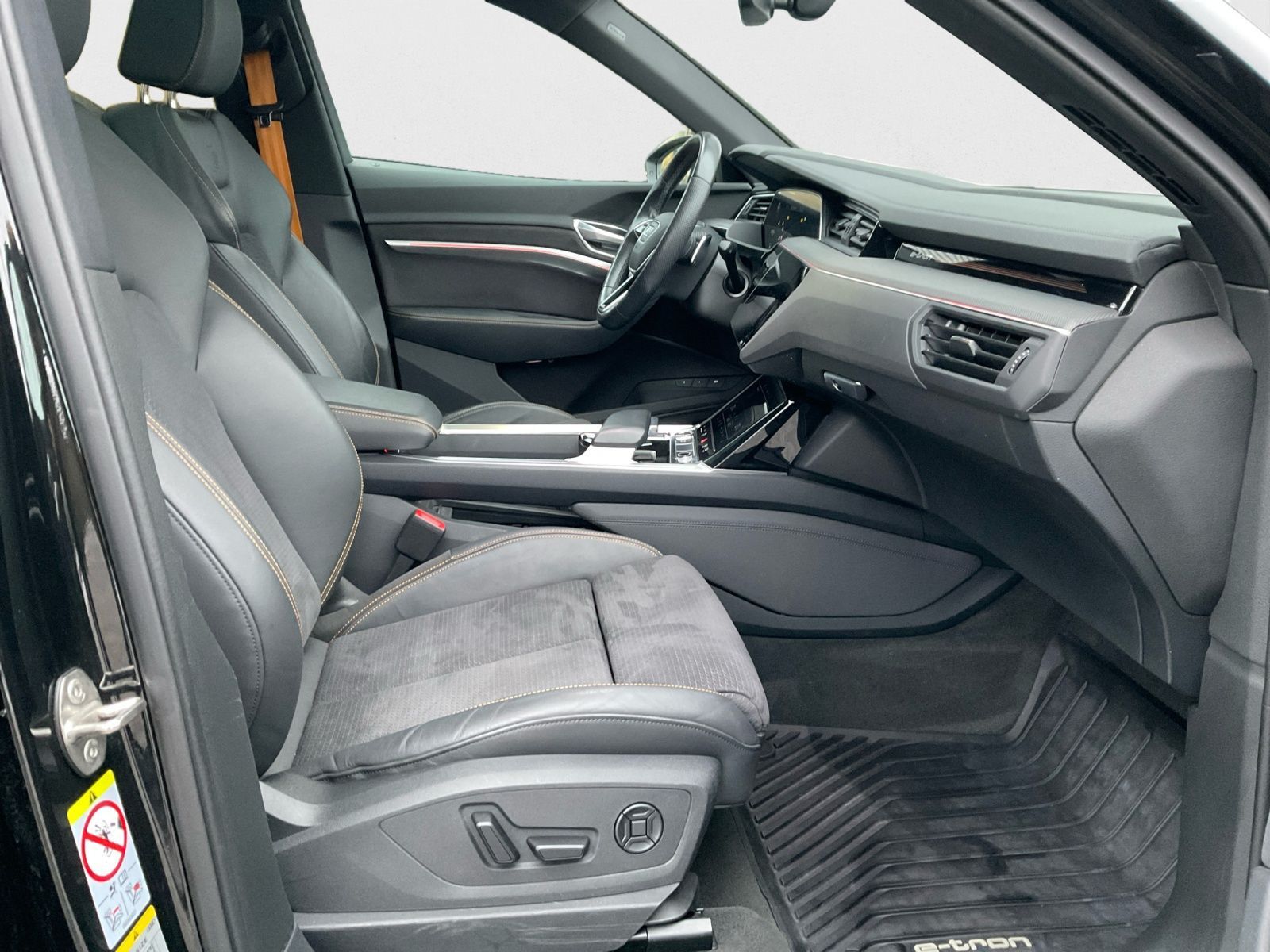 Audi e-tron - Bild 16