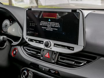 Hyundai i30 1.6 N Line Fernlicht-Assistent Kamera Navi