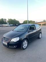 Volkswagen VW polo 1.6 sehr sparsam Motor und Getrieb... - Volkswagen Polo aus 2006: 1.6