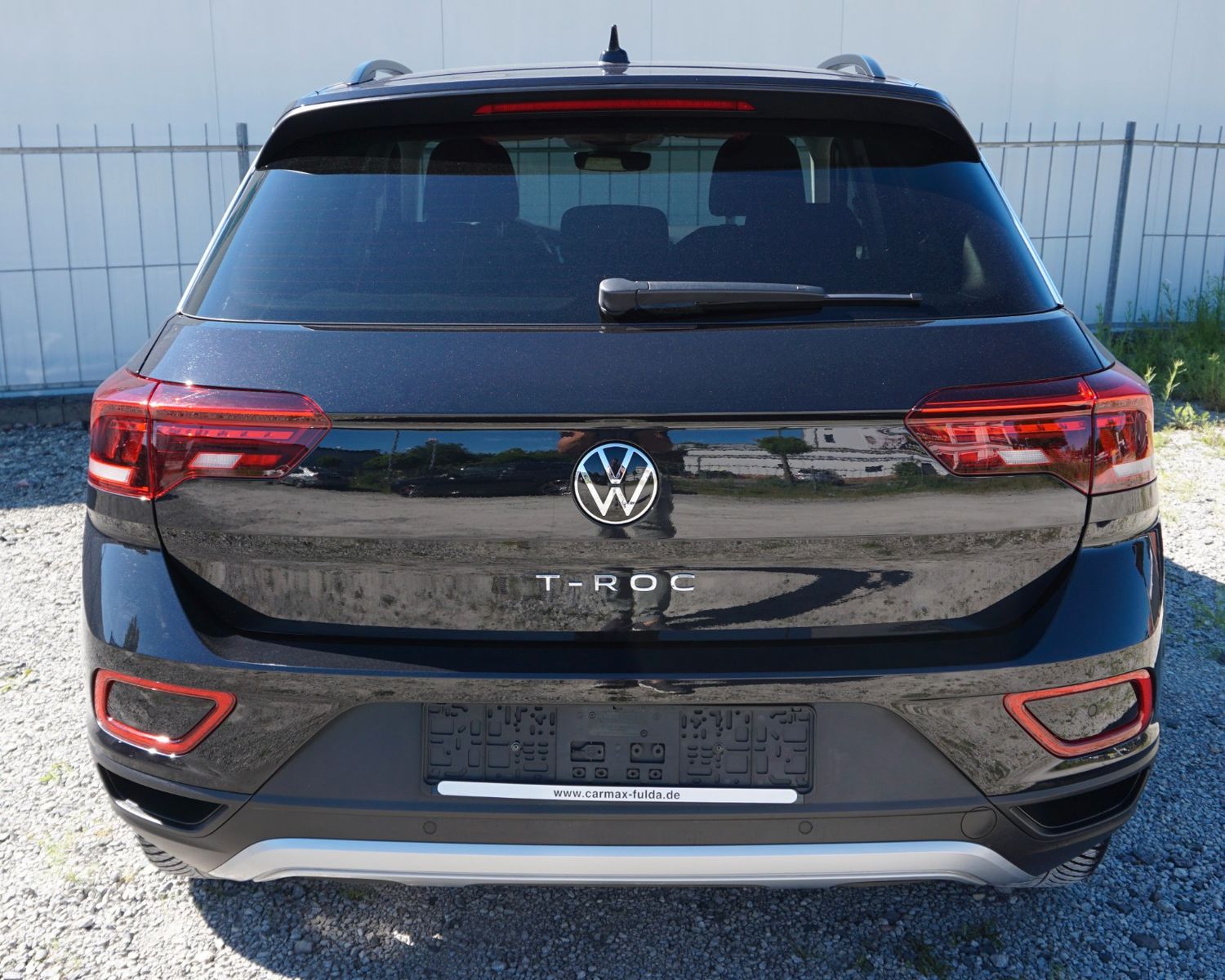 Fahrzeugabbildung Volkswagen T-Roc Life Navi,LED,Park/Lane Assist,SH