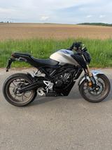 Honda CB 125R - Top Zustand - 4 Jahre Garantie - HONDA CB 125 T