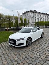 Audi TT Coupe 2.0 TFSI S tronic quattro -s line - Audi TT Gebrauchtwagen in Köln