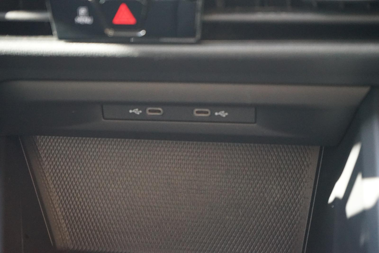 Volkswagen Golf VIII 1.0 eTSI Life LED Navi Sitzheizung ACC, миниатюра 16
