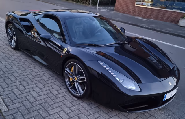 Ferrari 488 GTB | 1. Hand | DE Auslieferung | Carbon LED