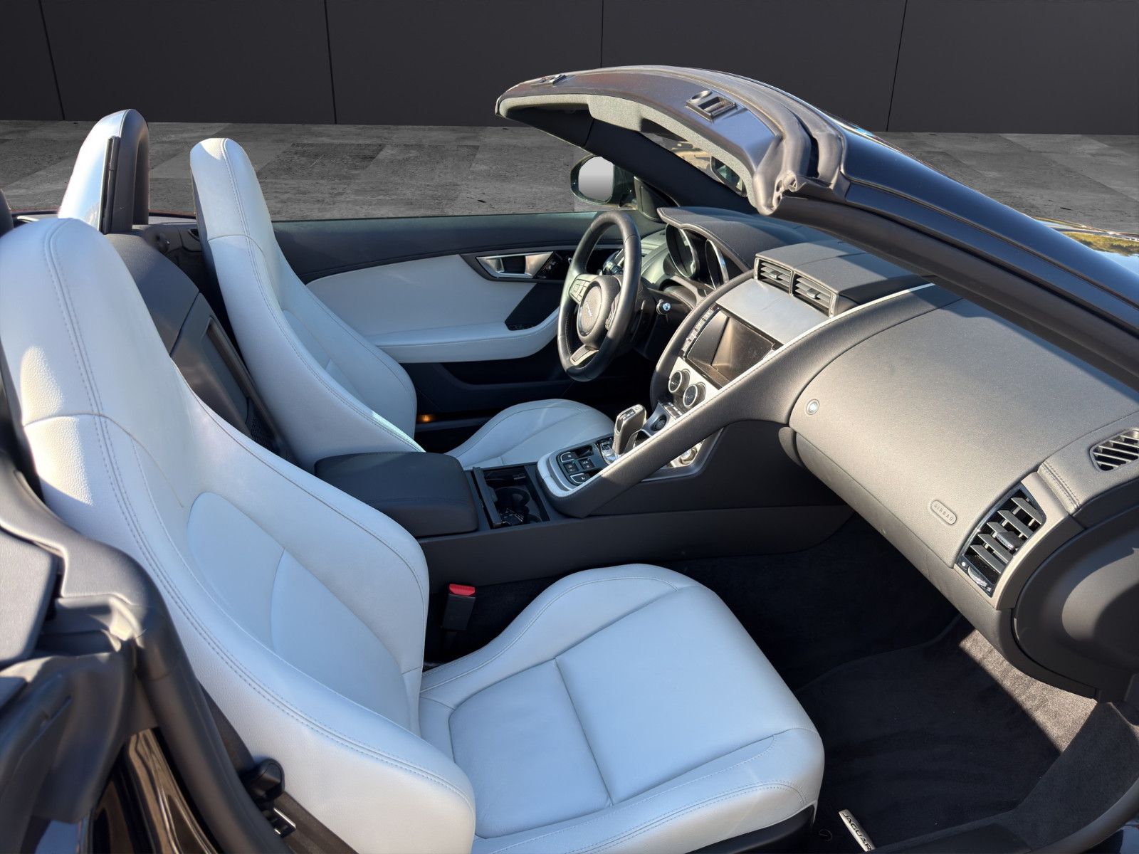 Fahrzeugabbildung Jaguar F-TYPE Cabrio/NEUZustand/Scheckheftgepflegt