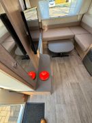 BUERSTNER Premio Plus 410TS-Hubbett-Dachklima-Mover-Markis