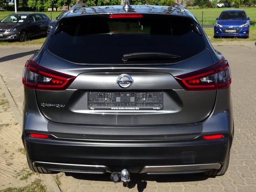 Fahrzeugabbildung Nissan QASHQAI 1.3 DIG-T  DCT-Automatik Zama