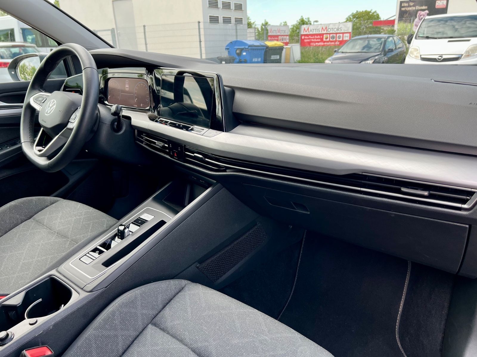 VW Golf 1.5 eTSI OPF DSG Life GZJR AAC SHZ KAMERA