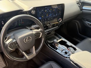 Lexus NX 350h - 10