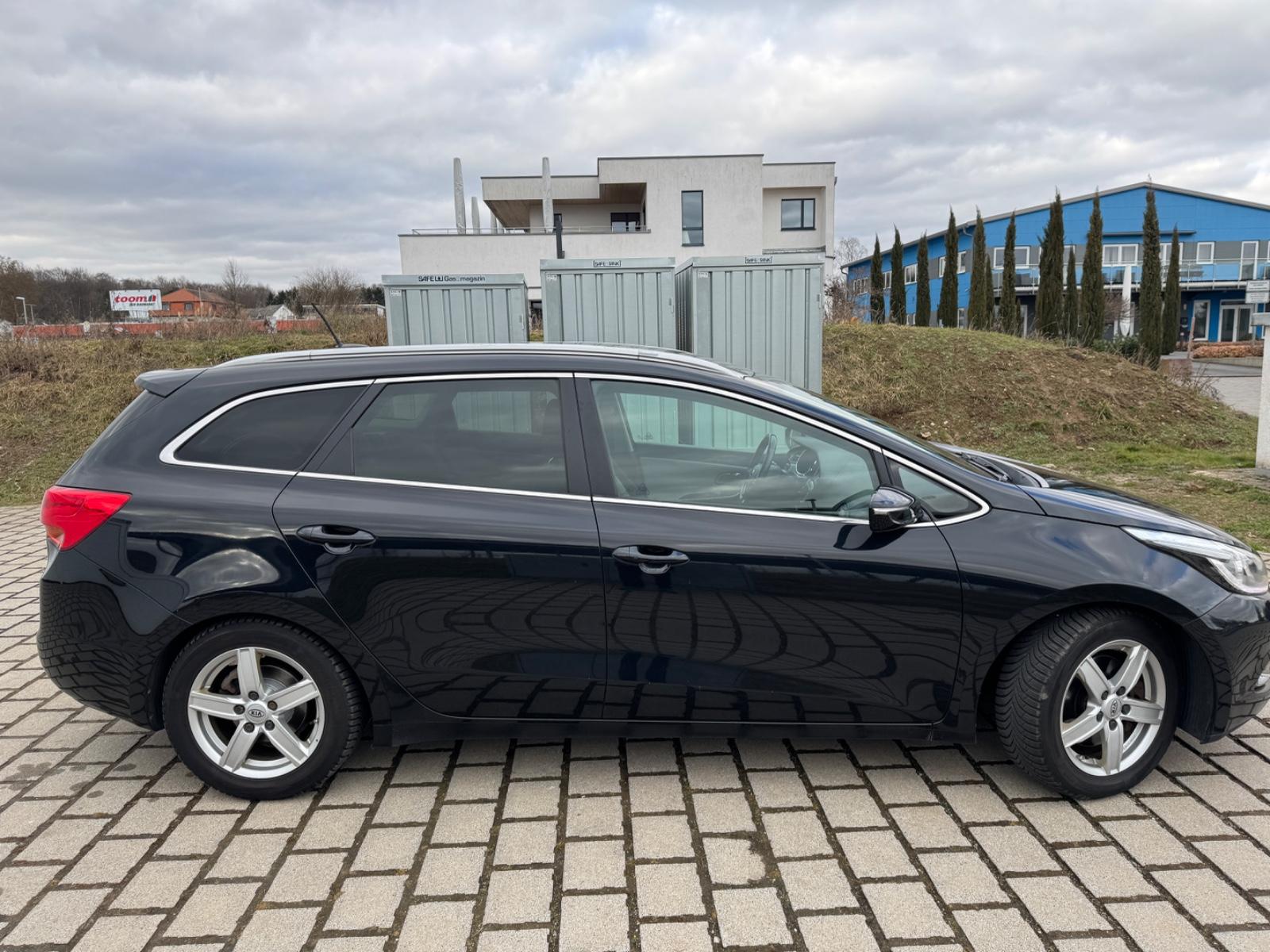Kia cee'd 1.6 CRDI Navi Kamera Pdc Tüv Neu