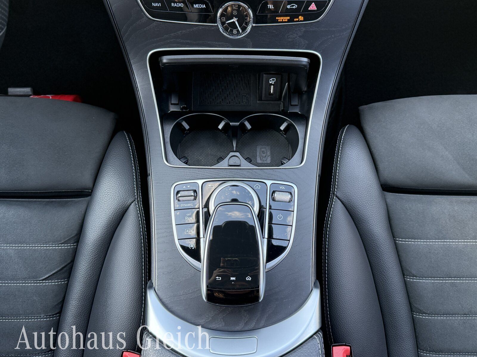 Fahrzeugabbildung Mercedes-Benz C 300 d T AMG Line (EURO 6d-TEMP) COMAND APS/Nav