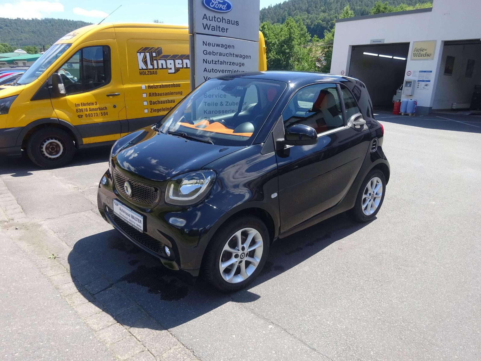 Smart forTwo Basis 66 kW Navi Panoramadach