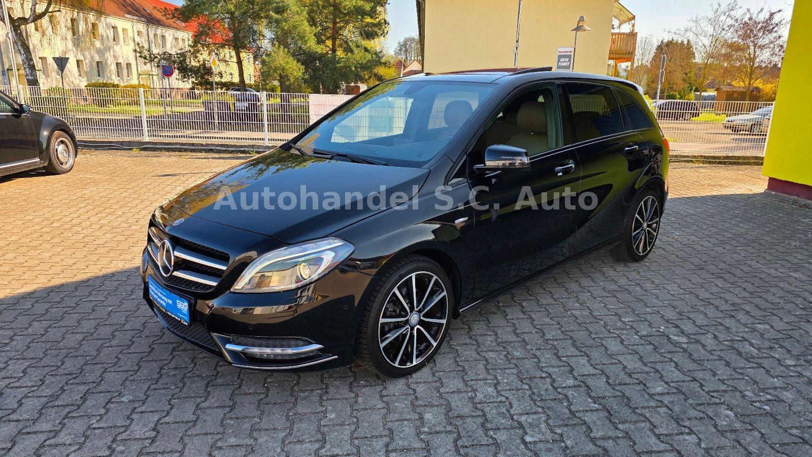Mercedes-Benz B 180 1.6 Ben/Panorma/Xenon TÜV 04/27&Insp