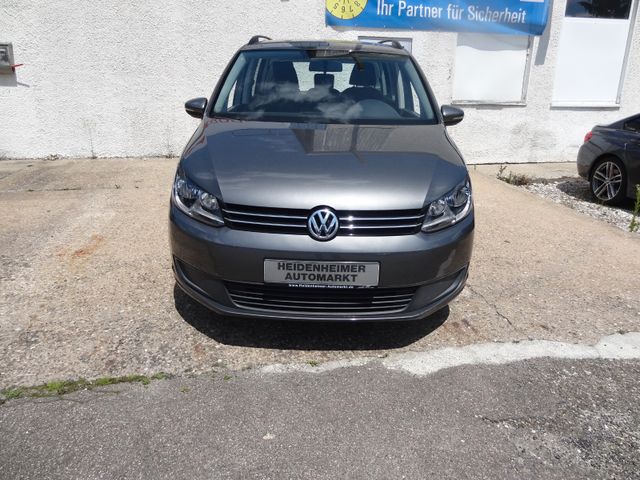 Fahrzeugabbildung Volkswagen Touran Trendline/2.Hd/PDC/Klima/Steuerkette NEU/
