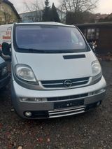 Opel Vivaro Tour Life 2.5 | 7 Sitzer - Opel Vivaro: Tour