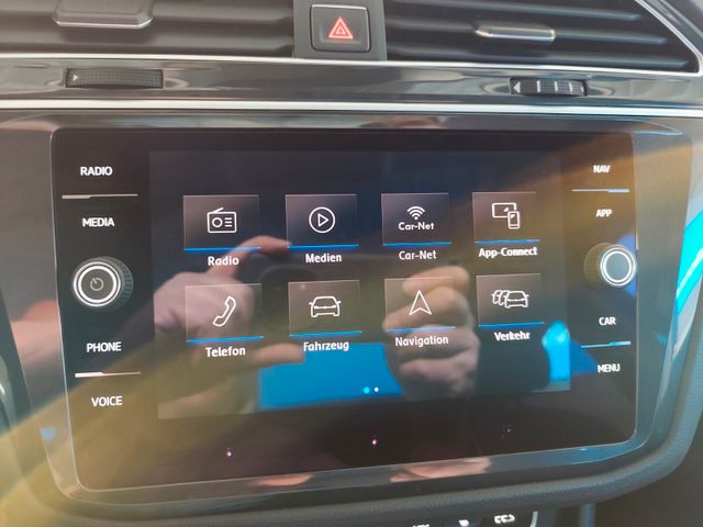Tiguan 1.4 TSI *R-Line*Sound*AHK*Panorama*APP