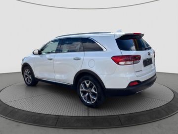 KIA Sorento - 4