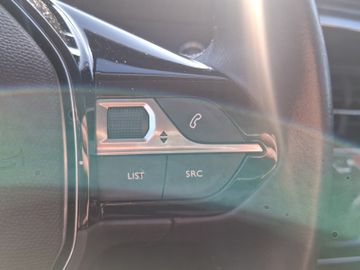 Peugeot 2008 Allure 1.2 PureTech 130 Kam.+KeyLess+LED