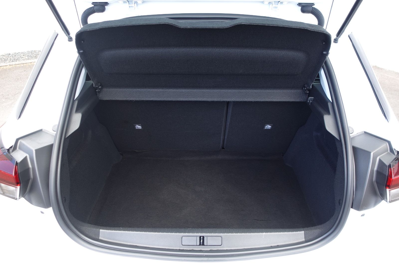 Fahrzeugabbildung Opel Corsa 1.2T Elegance Automatik Navi,Kamera,PDC,SH