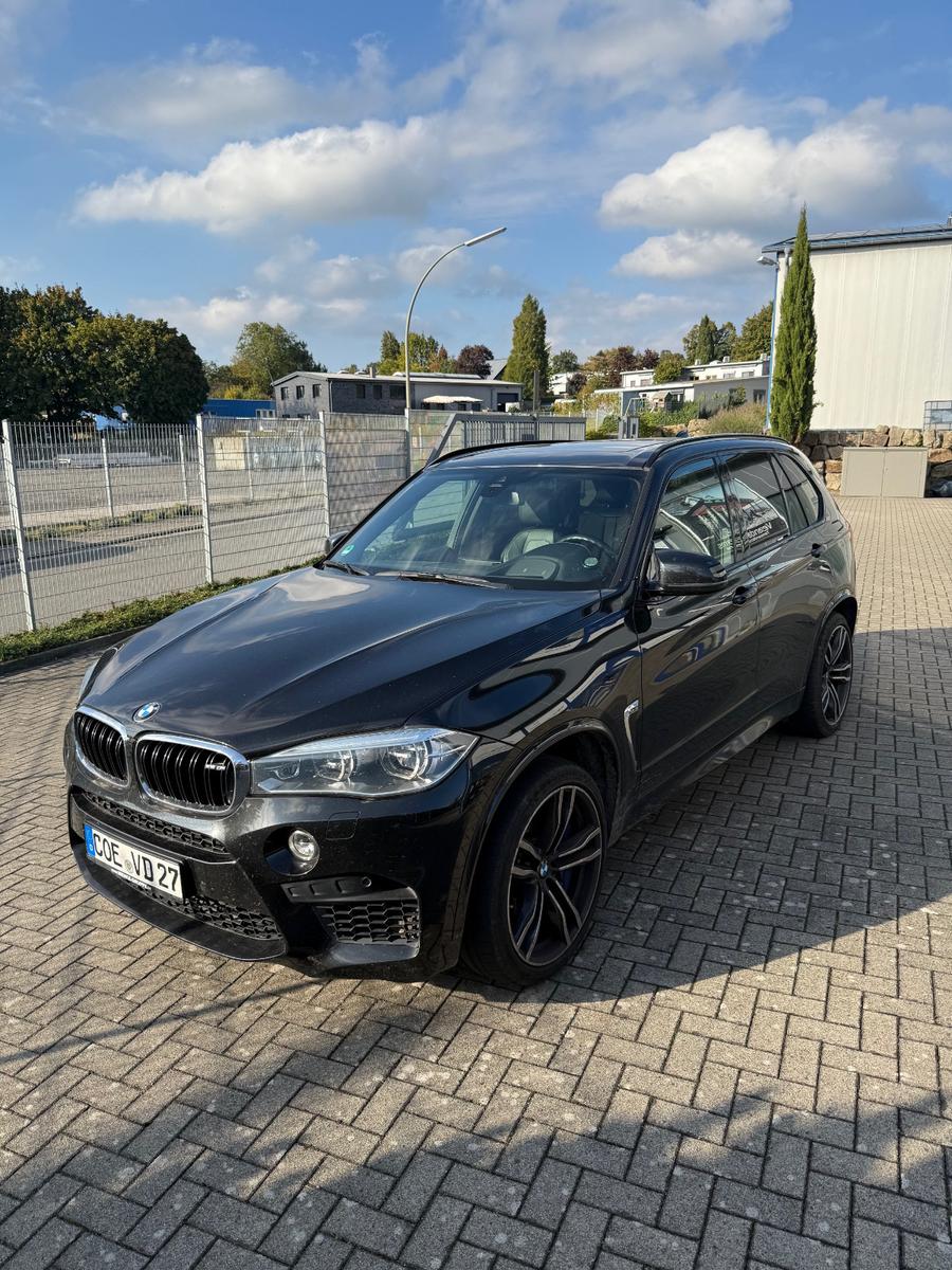 BMW X5 Baureihe X5 M DAB+ HUD Panorama etc.