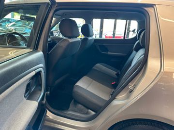 MYAUTOCENTER – Gebraucht- und Jahreswagen mit Werkstattservice in Pfaffenhofen Skoda Fabia *Klima*TÜV NEU*