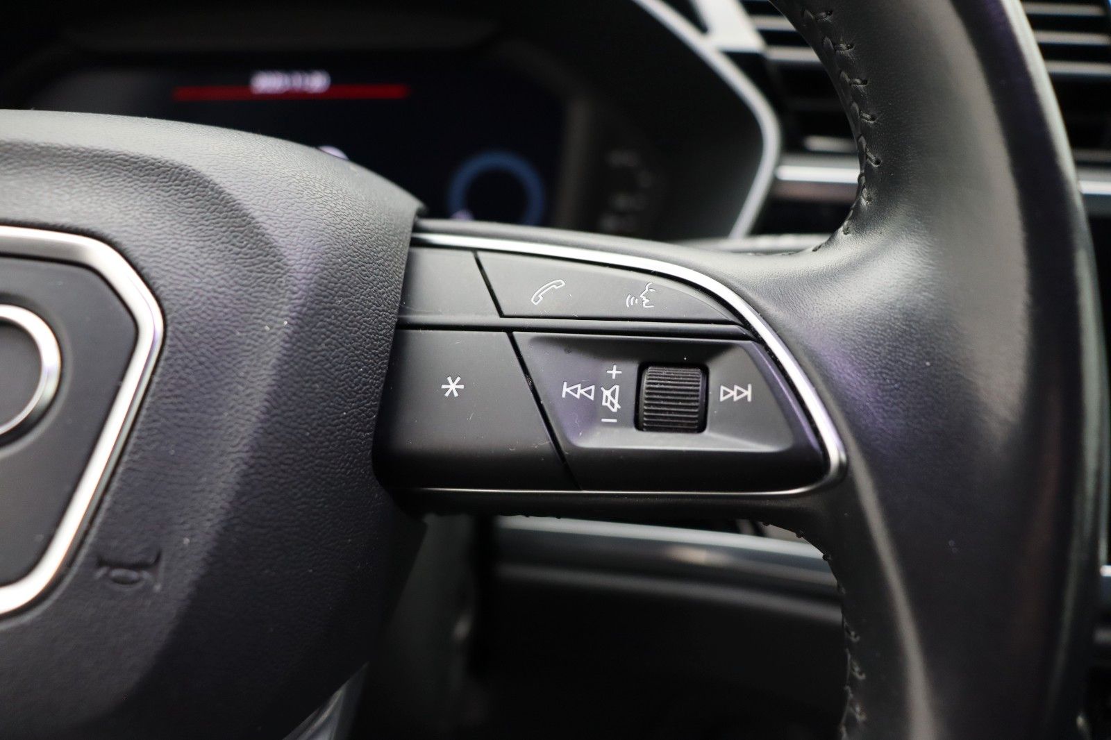 Fahrzeugabbildung Audi Q3 35 TFSI advanced