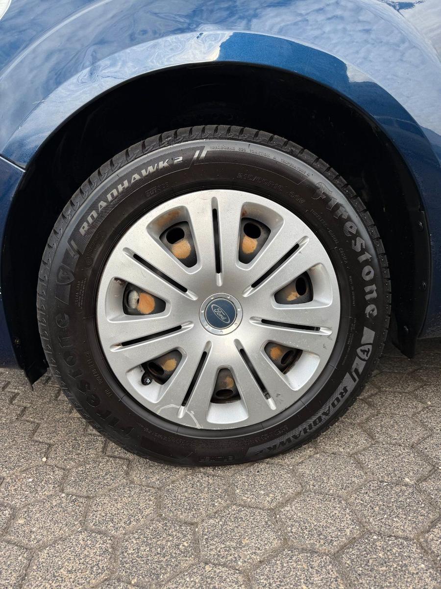 Ford Galaxy 2012 — photo 7