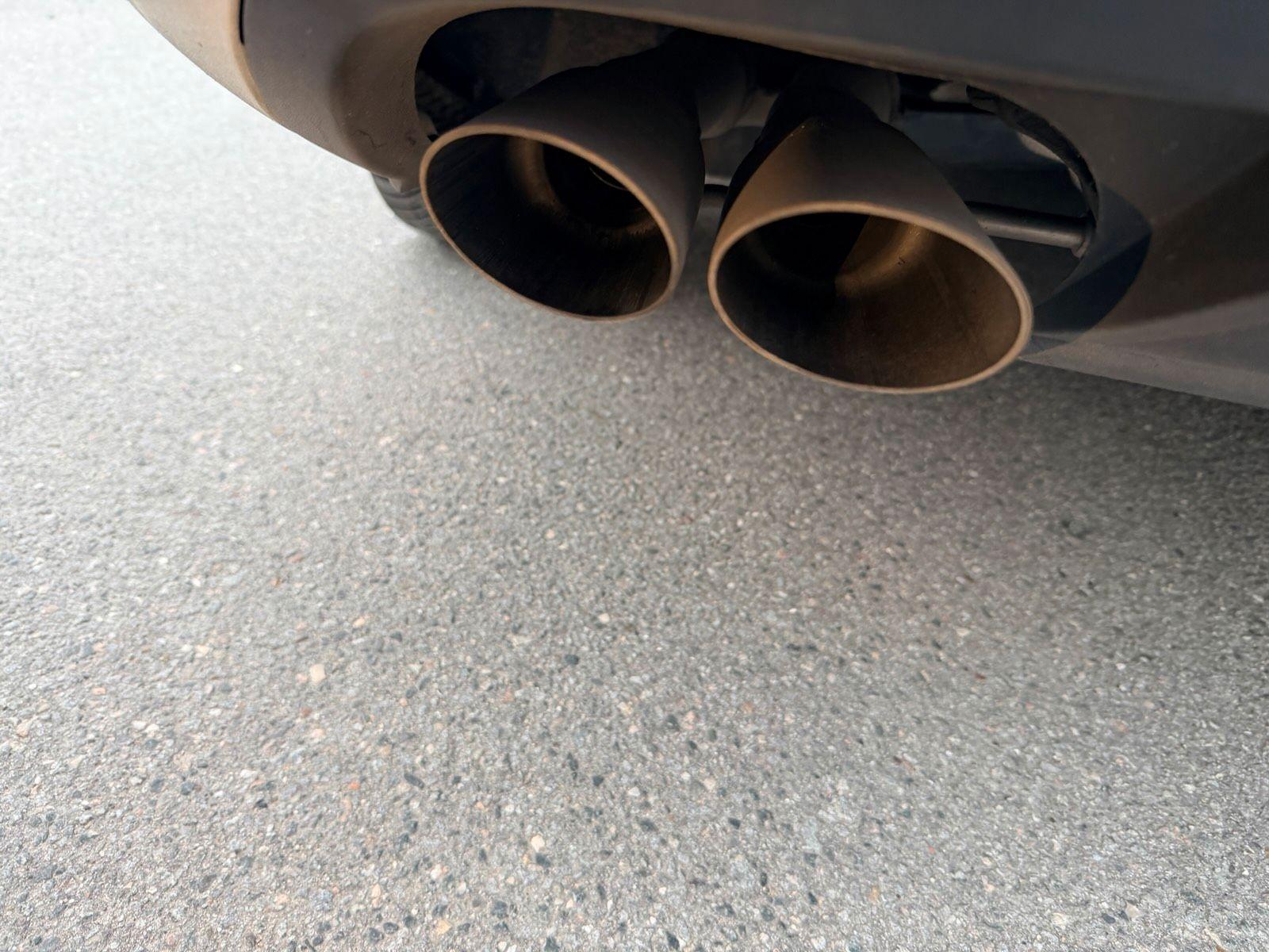 Volkswagen Passat 2011 — photo 13