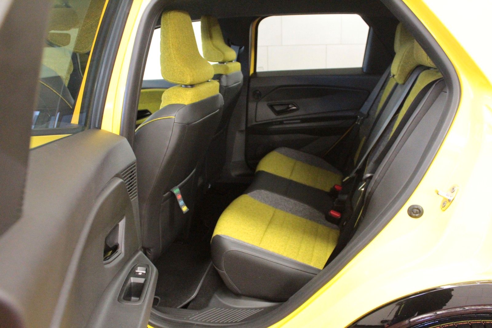 Fahrzeugabbildung Renault R 5 Iconic Five 150 Comfort Range
