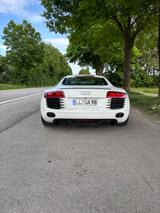 Audi R8 4.2 FSI R tronic quattro 2009 viel erneuert - Audi R8: Automatik